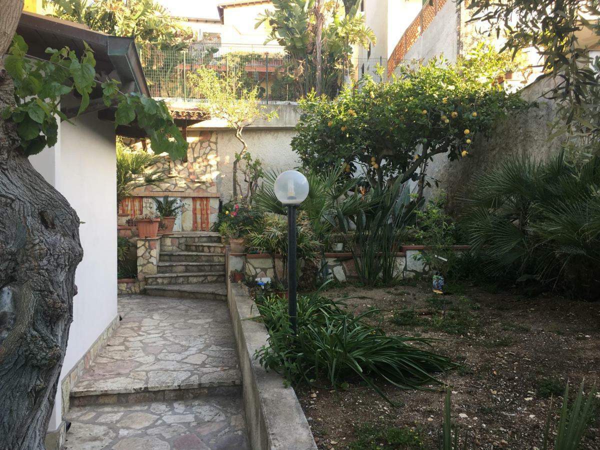 Casa Vacanza Demi Alcamo Marina Exterior foto
